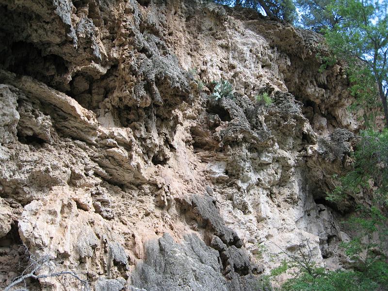 Tonto Natural Bridge 050.jpg